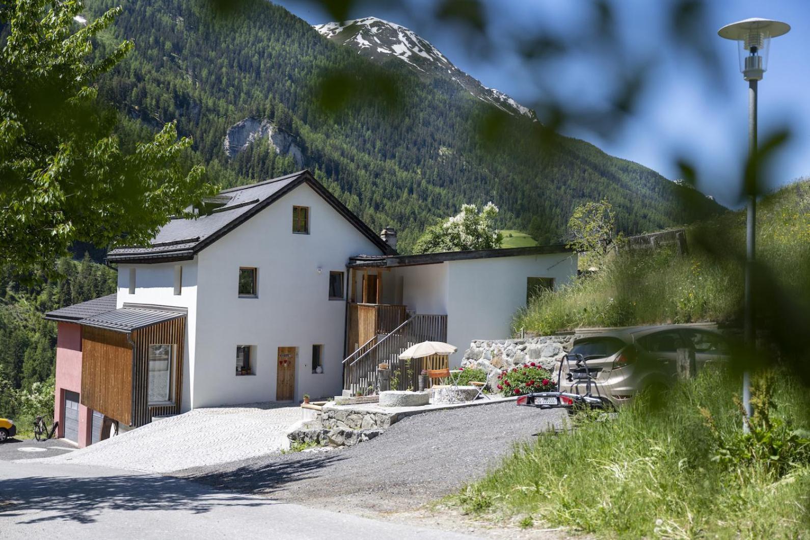Apartmán Chasa Muglin Ardez Exteriér fotografie